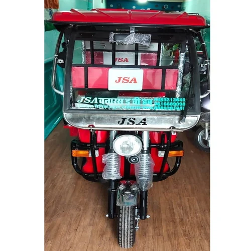 Battery Operated Electric Rickshaw